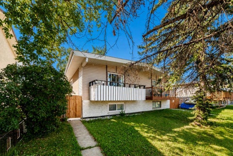 Photo of 5608 Pensacola Crescent SE, Calgary, AB T2A 2G6 (MLS # A2340798)