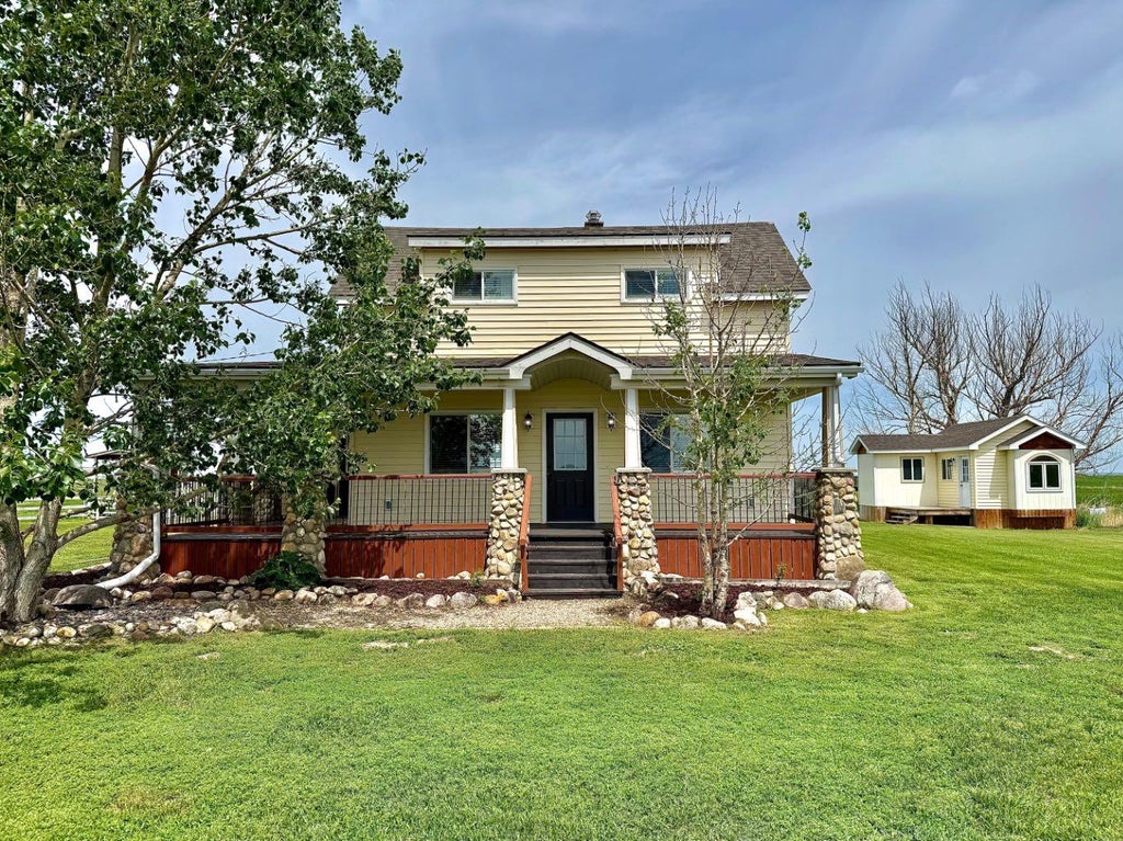 Photo of 145001A Range Road 265, Rural Willow Creek No. 26, M.D. of, AB T0Z 1Z0 (MLS # A2321371)