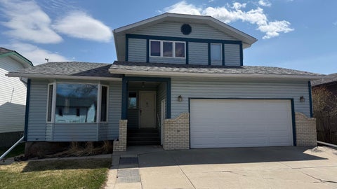 Photo of 317 6 Avenue W, Hanna, AB T0J 1P0 (MLS # A2286772)
