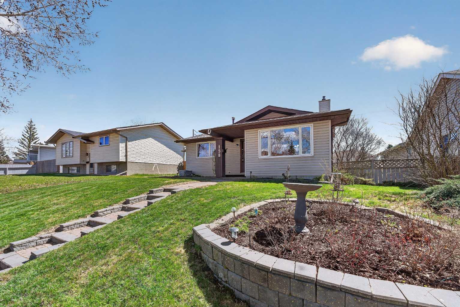 158 Ranch Glen Drive NW