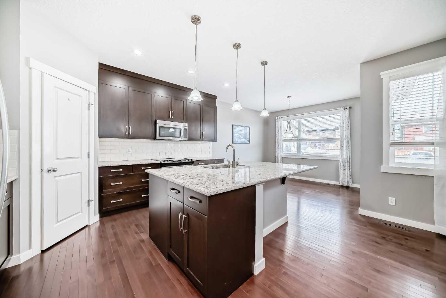 112 Chaparral Valley View SE