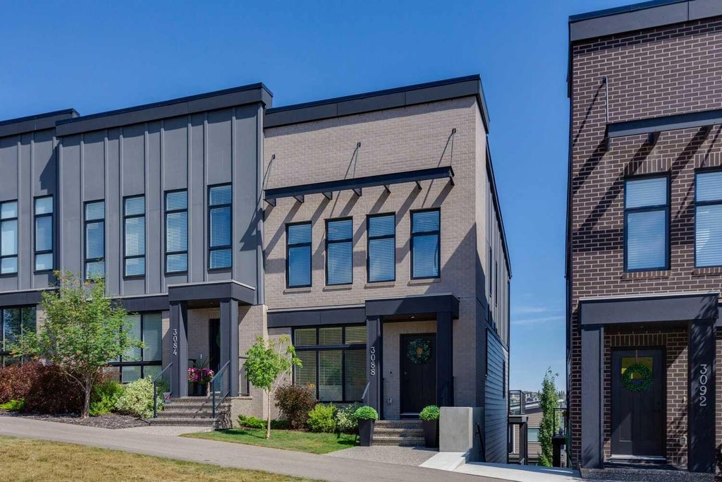 Photo of 3088 85 Street SW, Calgary, AB T3H 6C7 (MLS # A2333090)