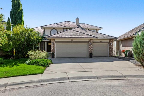 Photo of 32 Mt Kidd Point SE, Calgary, AB T2Z 3C5 (MLS # A2348845)