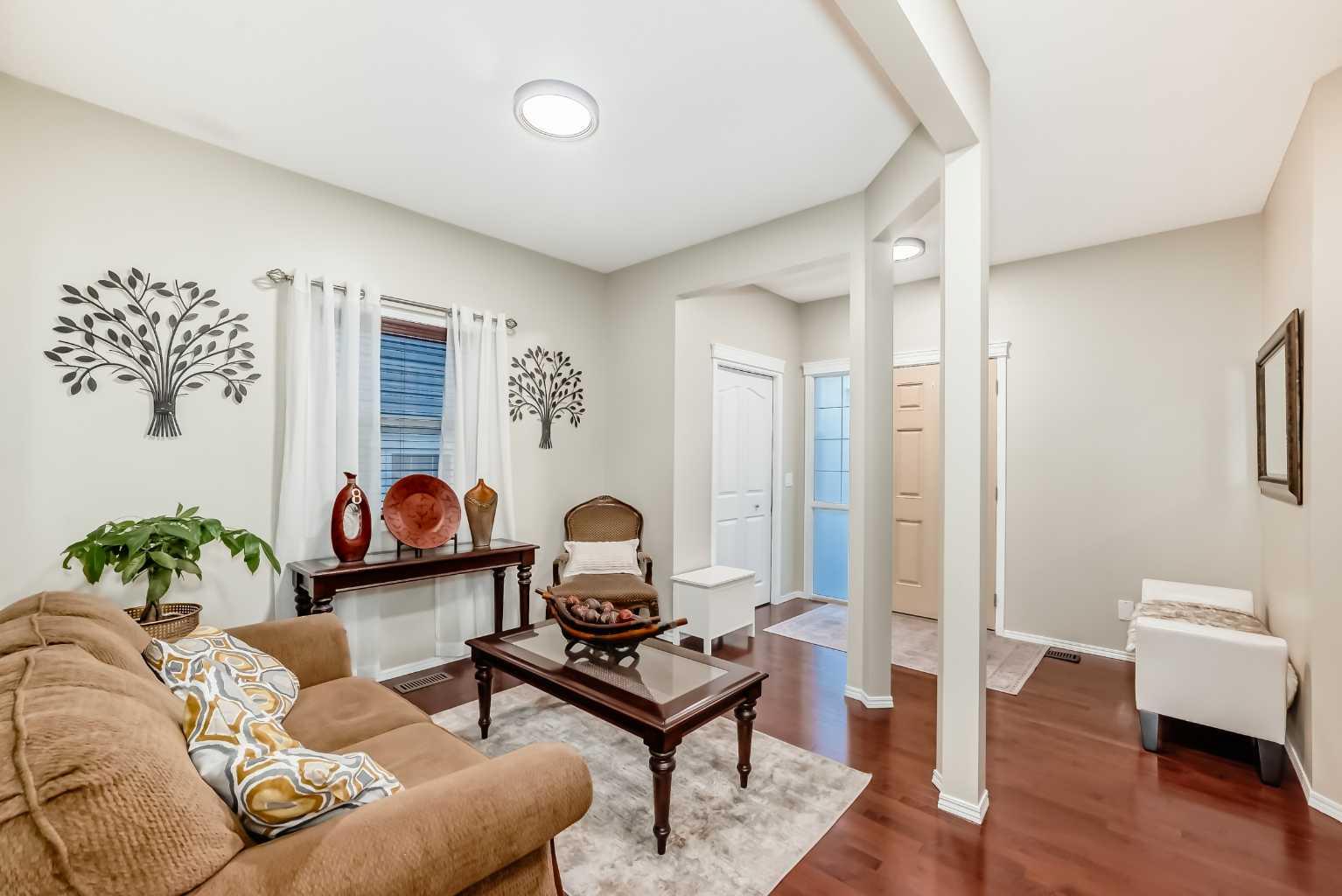 719 Panamount Boulevard NW