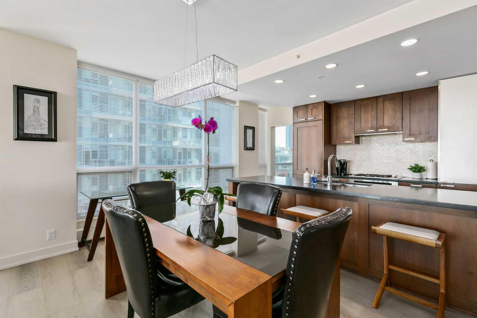 222 Riverfront Avenue SW 1213