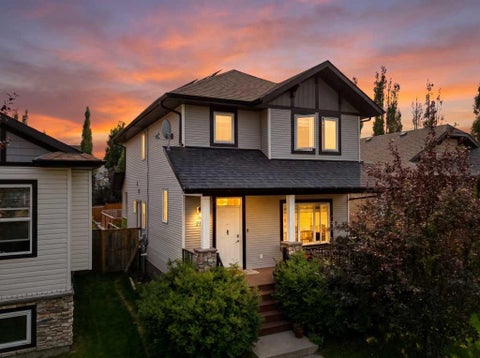Photo of 21 Regatta Way, Sylvan Lake, AB T4S 0E9 (MLS # A2334022)