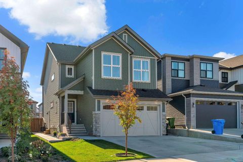 Photo of 20 Edith Crescent NW, Calgary, AB T3R 2C3 (MLS # A2260631)