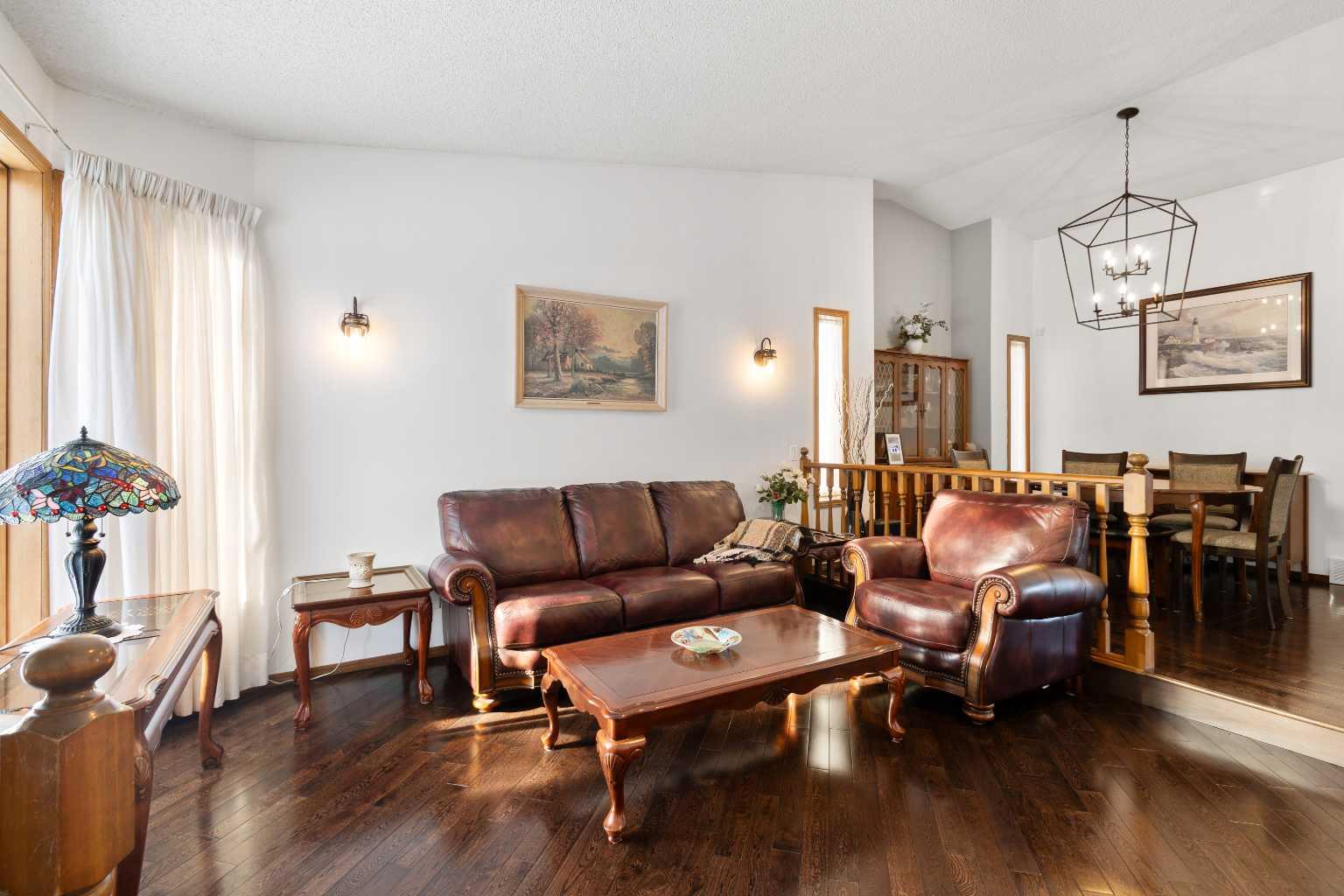 70 Pasadena Gardens NE