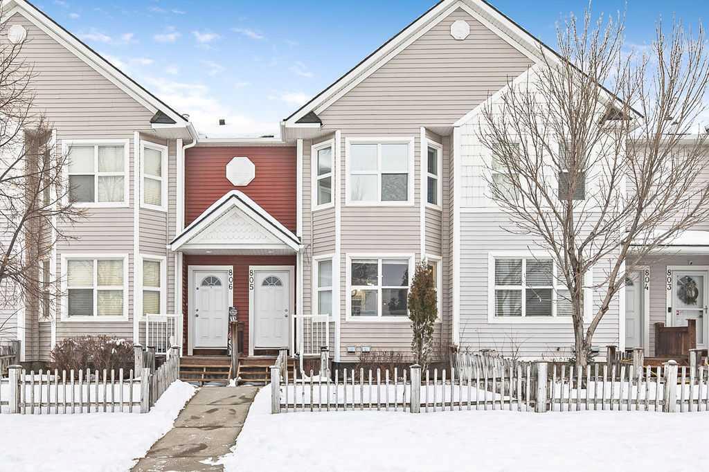 805 Prairie Sound Circle NW