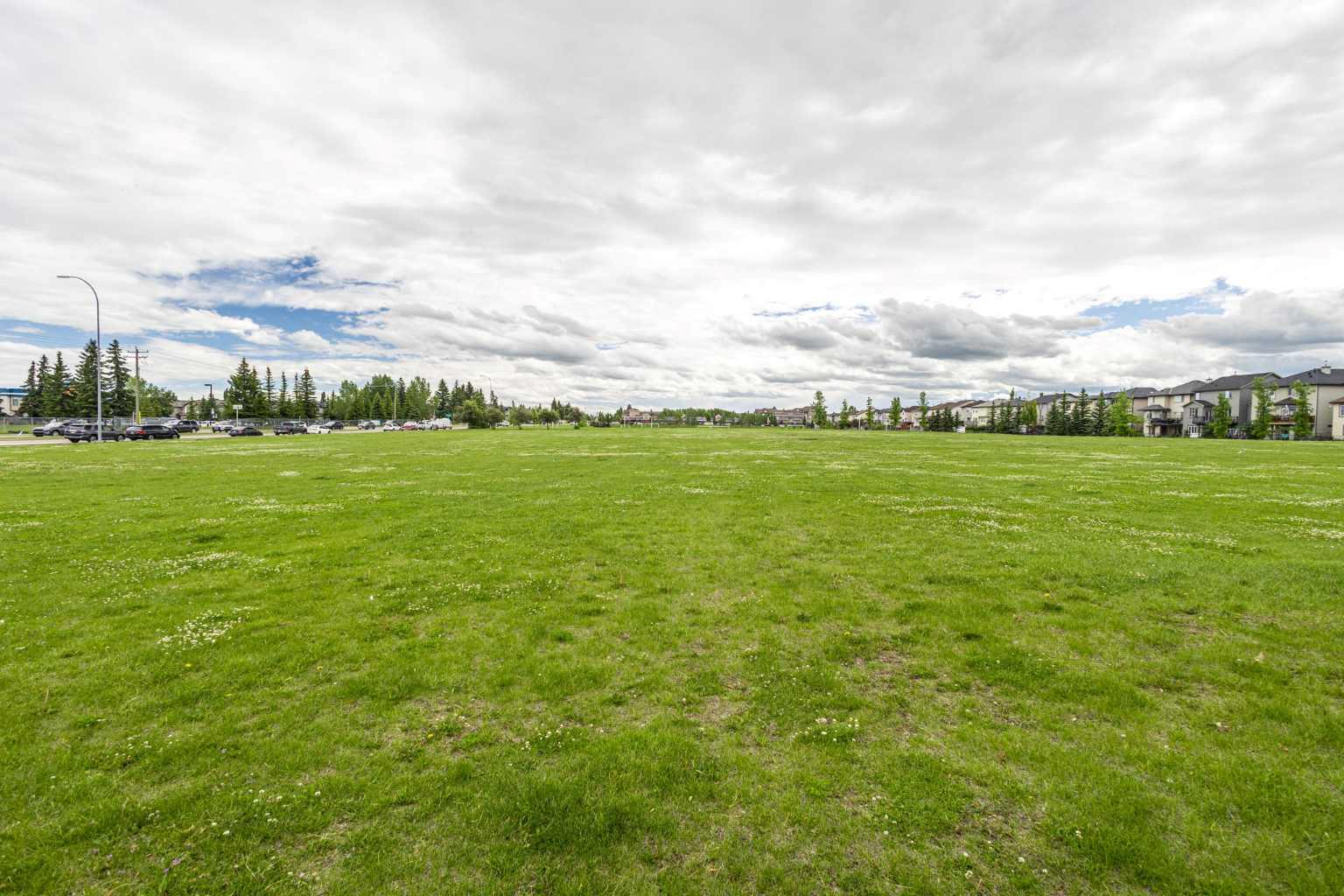 8 Bridlecrest Drive SW 1223