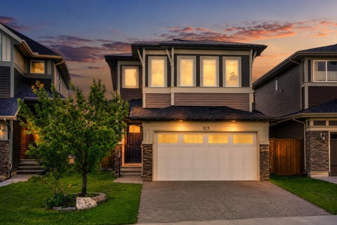 Photo of 51 Appaloosa Gdns SE, Cochrane, AB T4C 2M3 (MLS # A2320493)