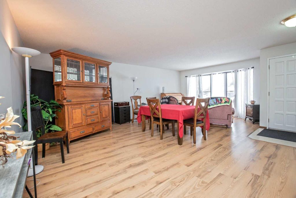 Photo of 4719 23 Street, Lloydminster, SK S9V 1N3 (MLS # A2283310)