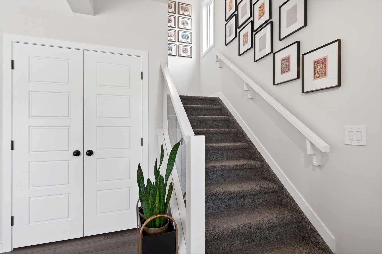 825 Reynolds Manor SW