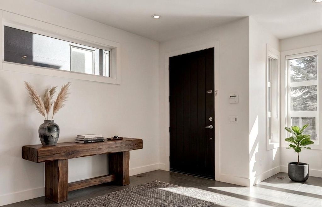 Photo of 1711 27 Street SW, Calgary, AB T3C 1L6 (MLS # A2295209)