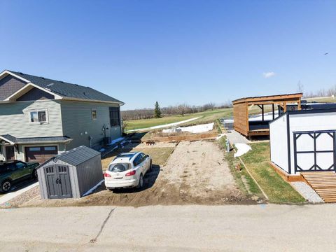 Photo of 25054 South Pine Lake Road #5011, Rural Red Deer County, AB T0M 1J0 (MLS # A2268299)