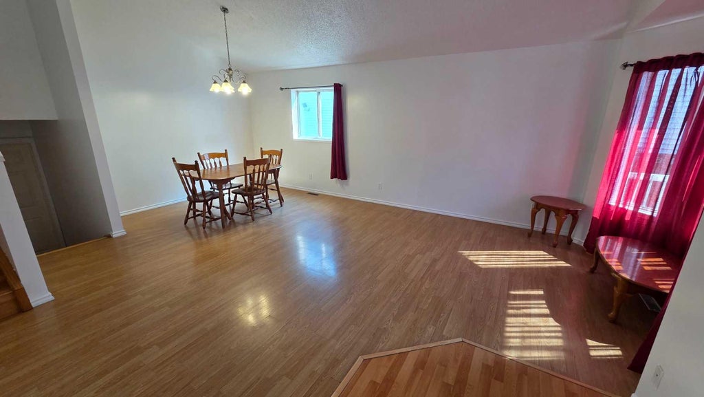 Photo of 155 Applefield Close SE, Calgary, AB T2A 7P9 (MLS # A2354220)