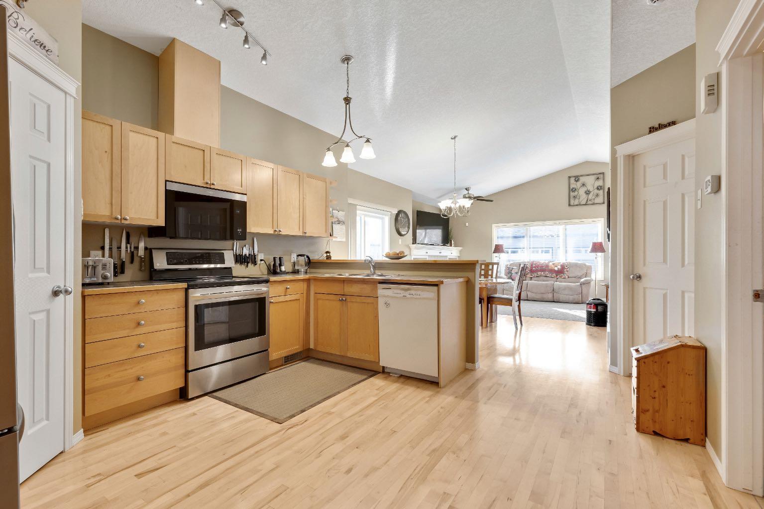 105 Willow Ridge Crescent SW