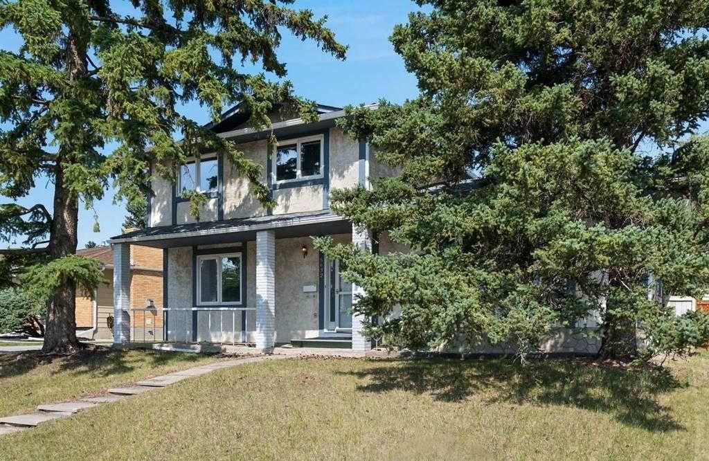 Photo of 5632 Dalhousie Drive NW, Calgary, AB T3A 1P9 (MLS # A2319266)