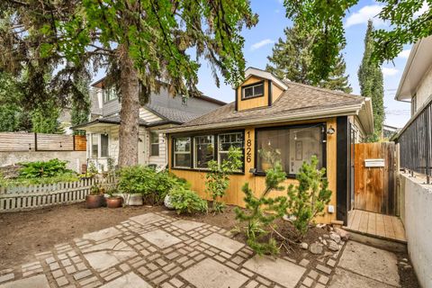 Photo of 1826 28 Avenue SW, Calgary, AB T2T 1J8 (MLS # A2253526) Photo of 1826 28 Avenue SW, Calgary, AB T2T 1J8 (MLS # A2253526)
