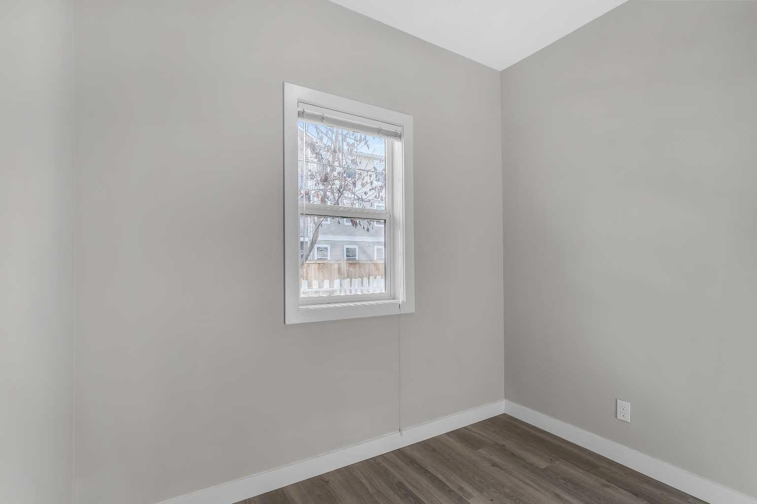 6 Stonehouse Crescent NW