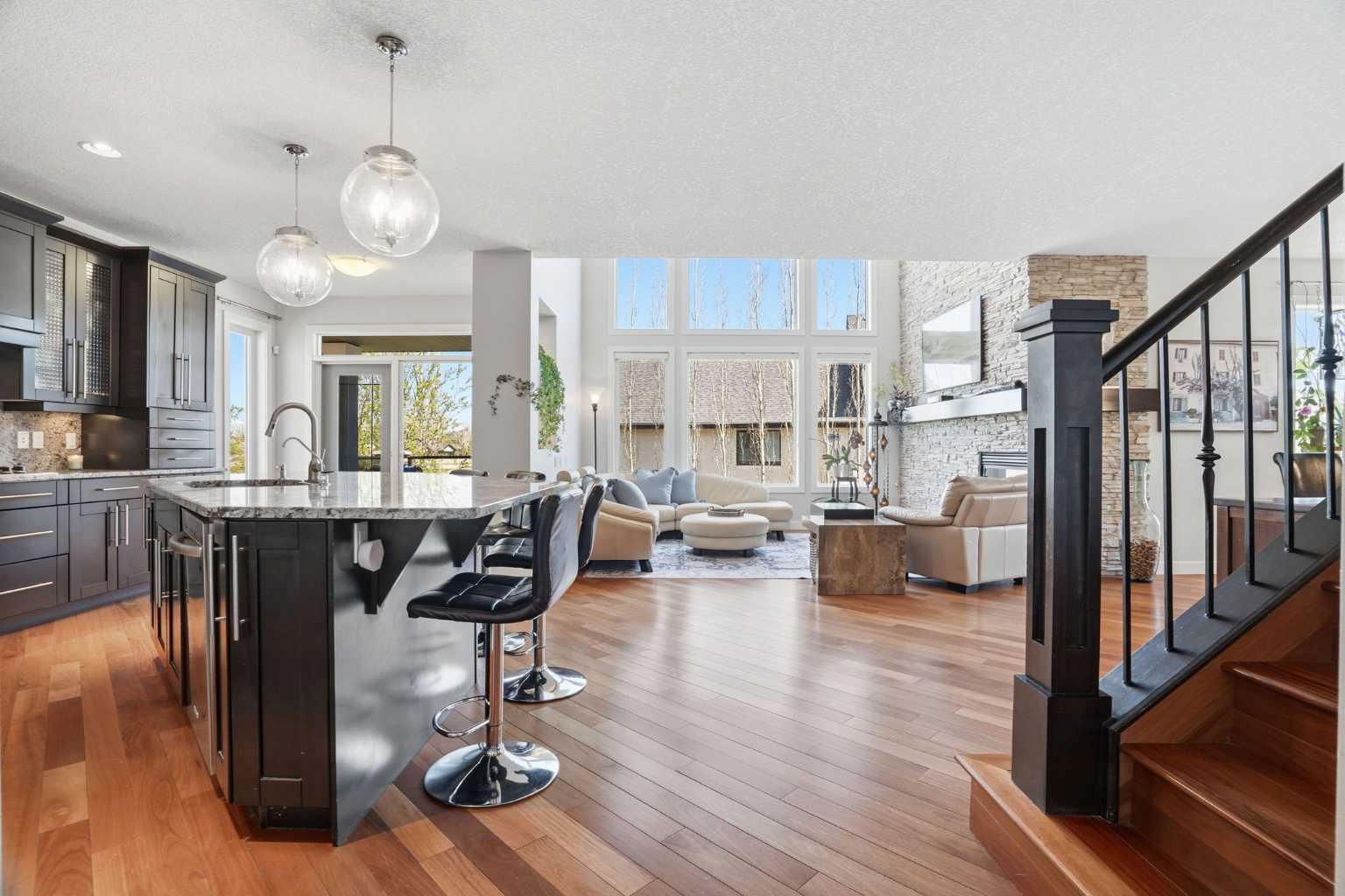 135 Cranleigh View SE