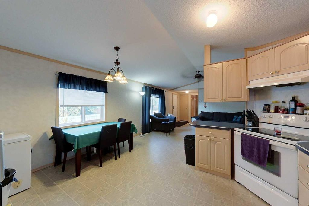 Photo of 516 4 Street NW, Slave Lake, AB T0G 2A1 (MLS # A2292060)