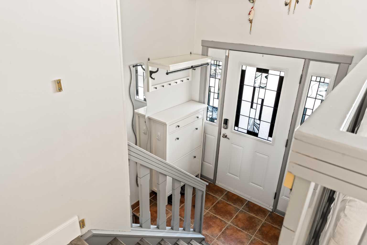 5919 Temple Drive NE