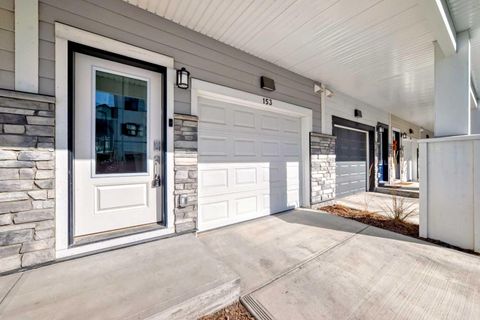 Photo of 153 Les Jardins Park SE, Calgary, AB T2C 5V3 (MLS # A2259660) Photo of 153 Les Jardins Park SE, Calgary, AB T2C 5V3 (MLS # A2259660)