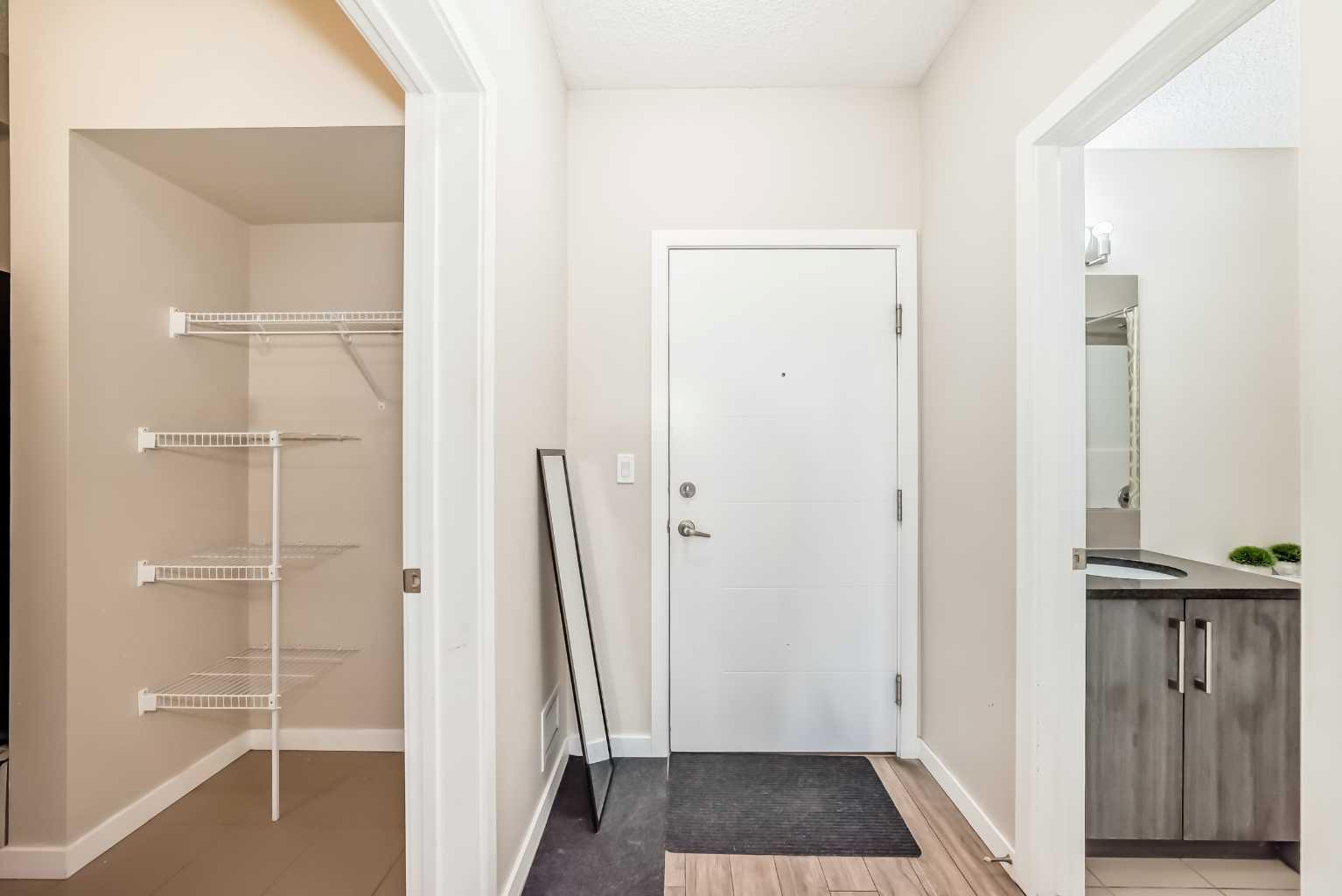 402 Marquis Lane SE 315