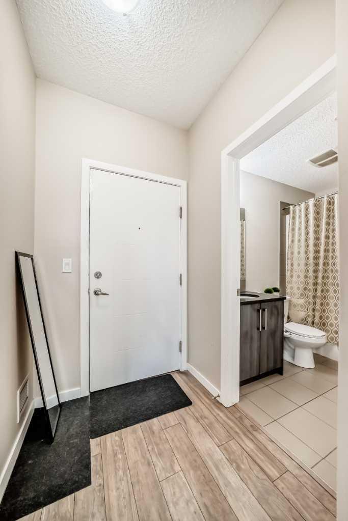 402 Marquis Lane SE 315