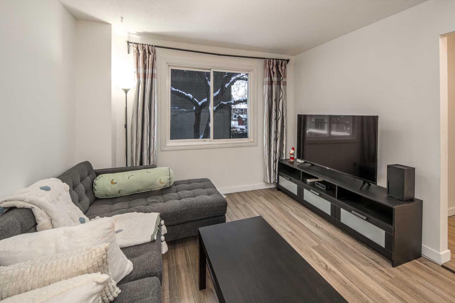 4936 Dalton Drive NW 33