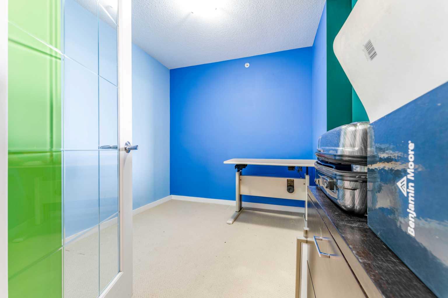 1108 6 Avenue SW 1202