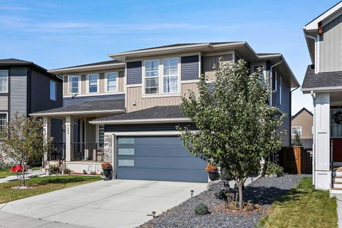 340 Lawthorn Way SE Airdrie AB T4A 3M7
