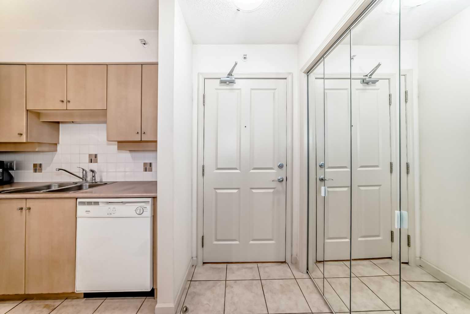 650 10 Street SW 602