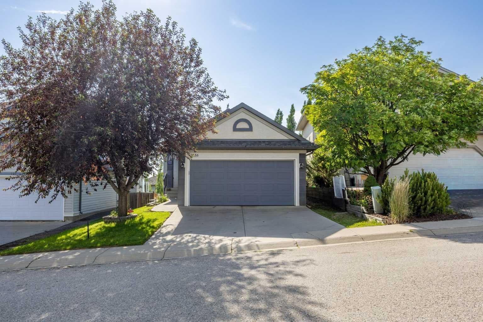 216 Tuscany Ridge View NW