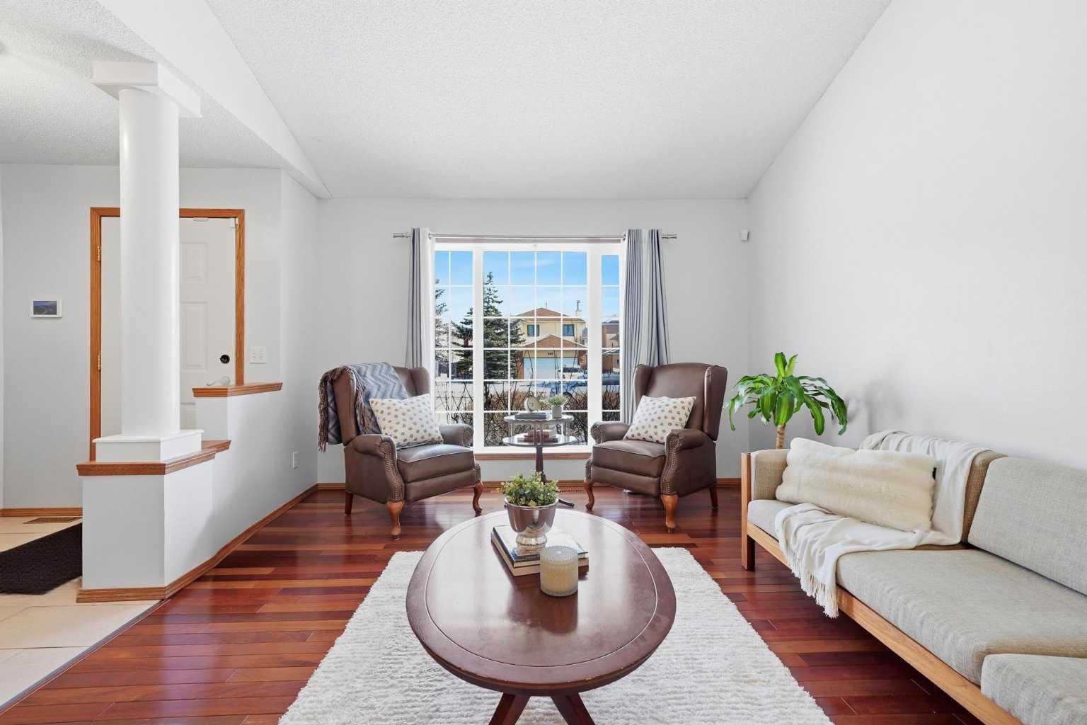 263 Coral Keys Drive NE