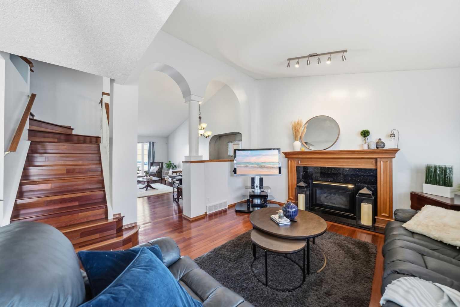 263 Coral Keys Drive NE