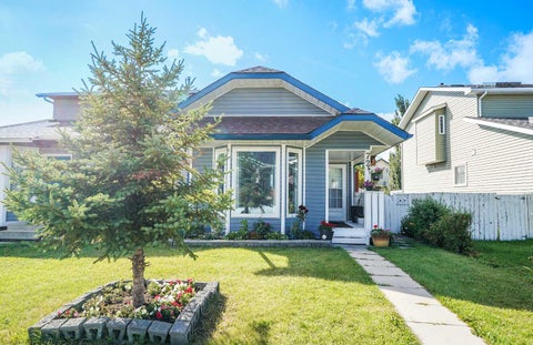 Photo of 72 Martindale Close NE, Calgary, AB T3J 2V1 (MLS # A2346285)
