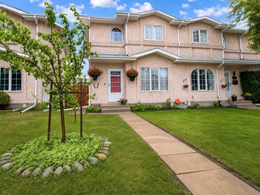 Photo of 21 Dixon Crescent, Red Deer, AB T4R 2J1 (MLS # A2317389)