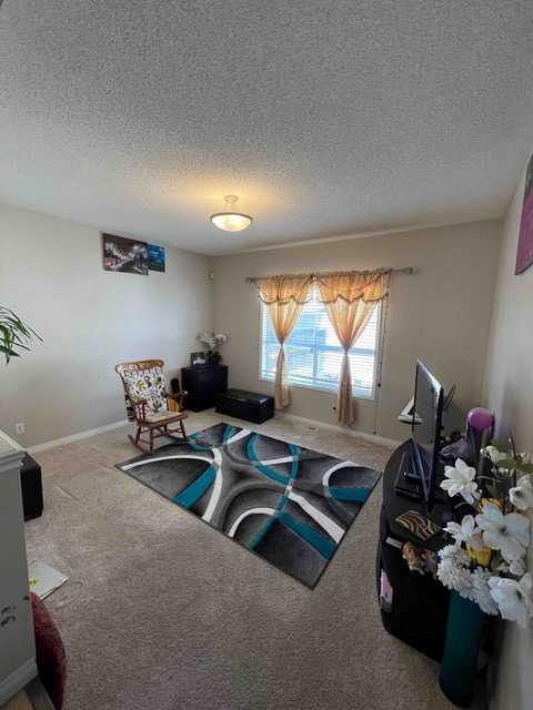 22 Arbour Crest Circle NW