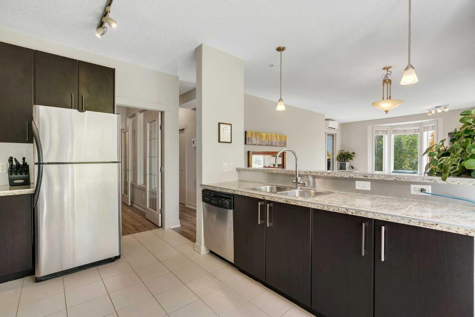 830 Centre Avenue NE 302