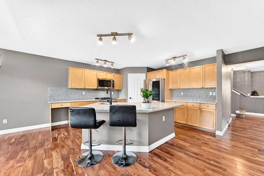 Photo of 327 Panatella Court NW, Calgary, AB T3K 5Y1 (MLS # A2324552)