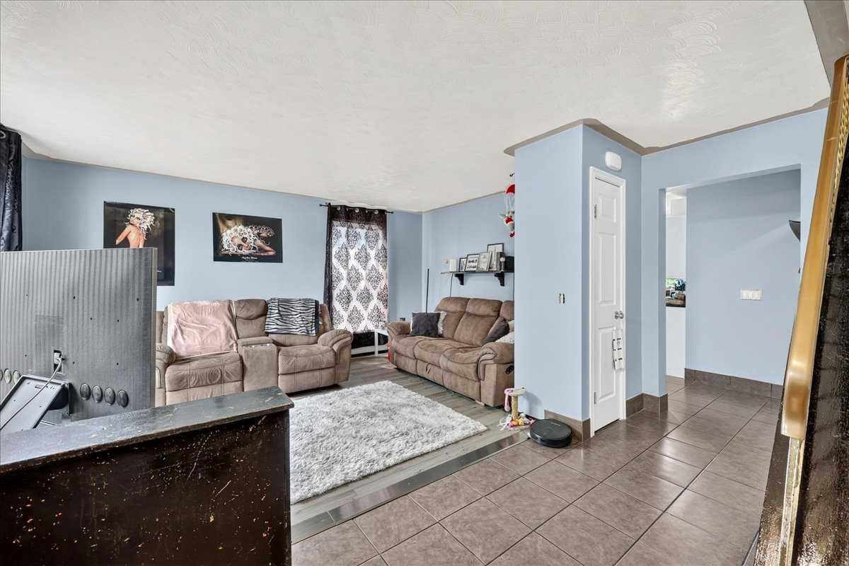 219 Penworth Drive SE