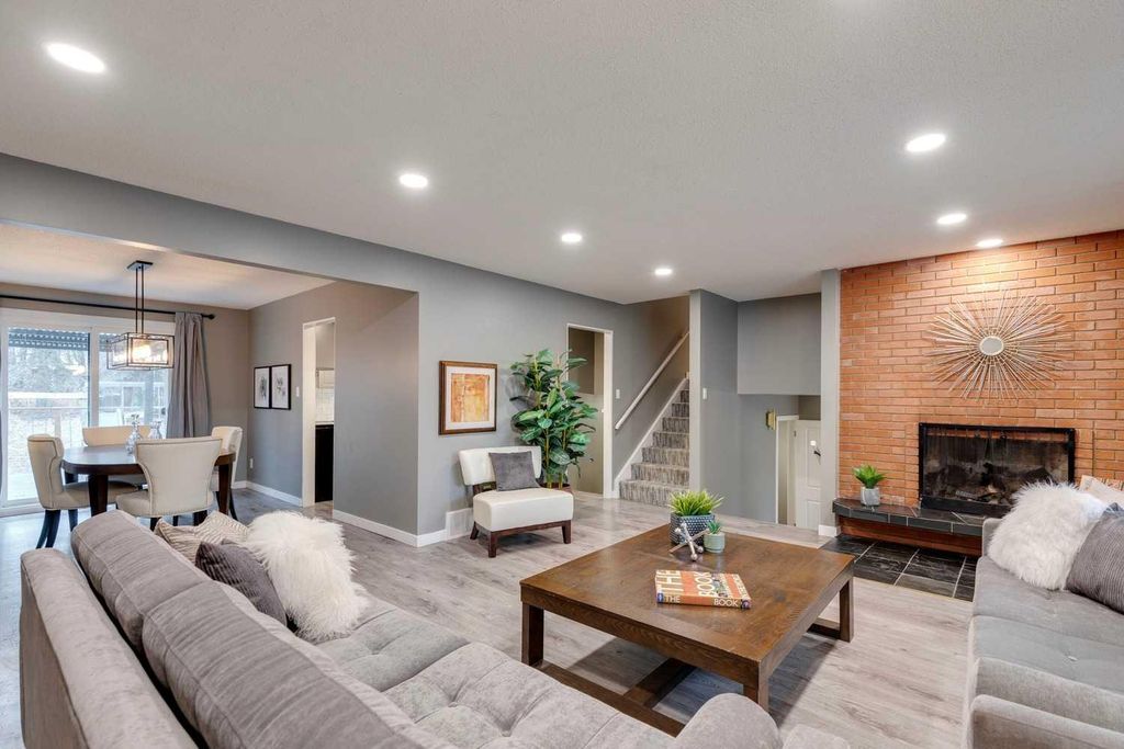 Photo of 4023 Varmoor Road NW, Calgary, AB T3A 0B1 (MLS # A2310473)