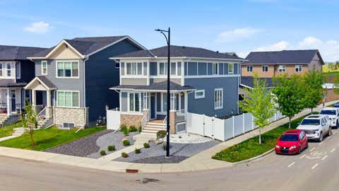 Photo of 2 Birch Glen, Okotoks, AB T1S 5S9 (MLS # A2318216)