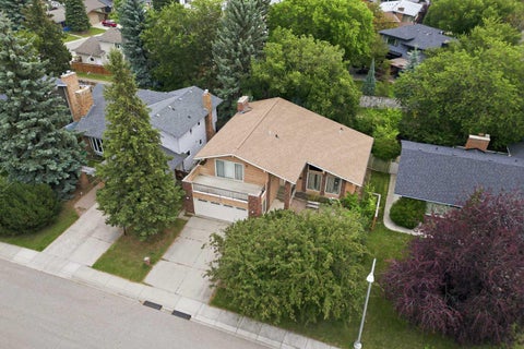Photo of 316 Parkview Crescent SE, Calgary, AB T2J 4P1 (MLS # A2340865)