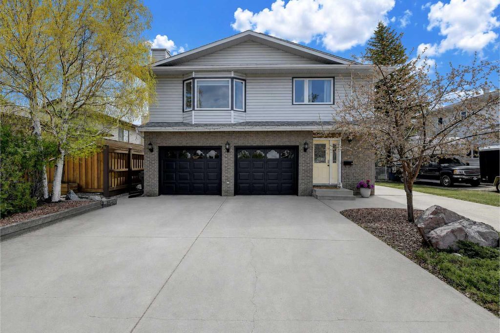 Photo of 8917 102 Avenue, Grande Prairie, AB T8X 1E9 (MLS # A2312012)