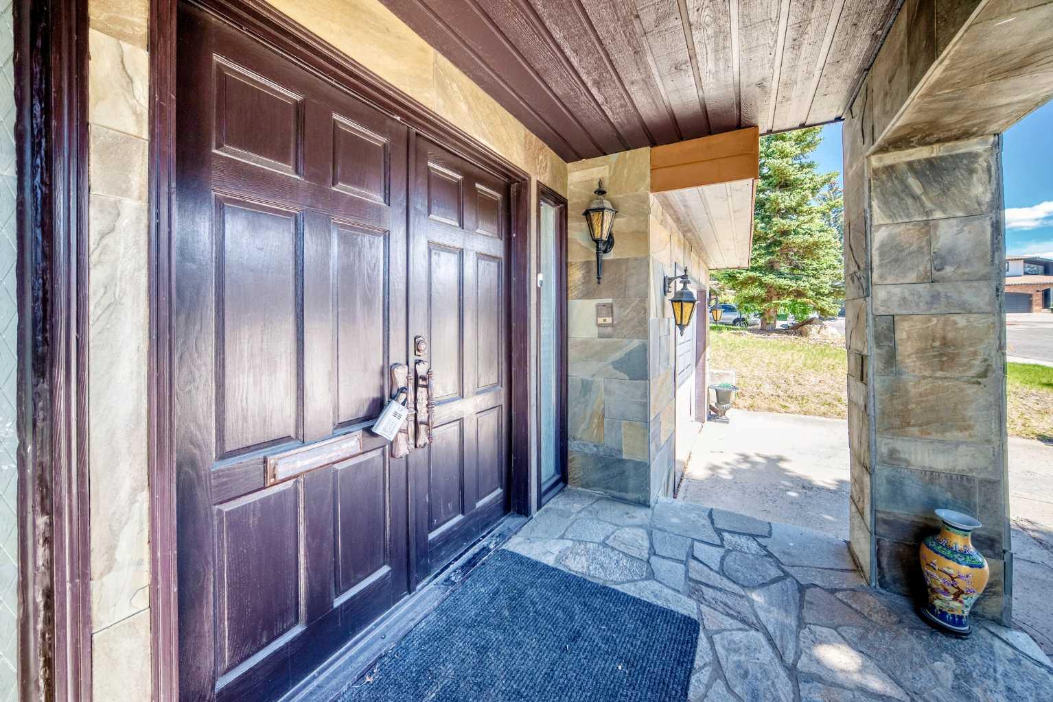 156 Edgehill Close NW