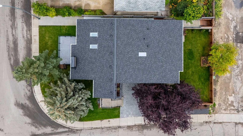 Photo of 4912 Carney Road NW, Calgary, AB T2L 1E8 (MLS # A2353042)