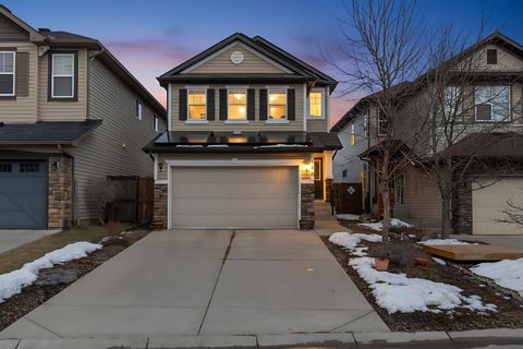 190 Covecreek Place NE Calgary AB T3K 0L3